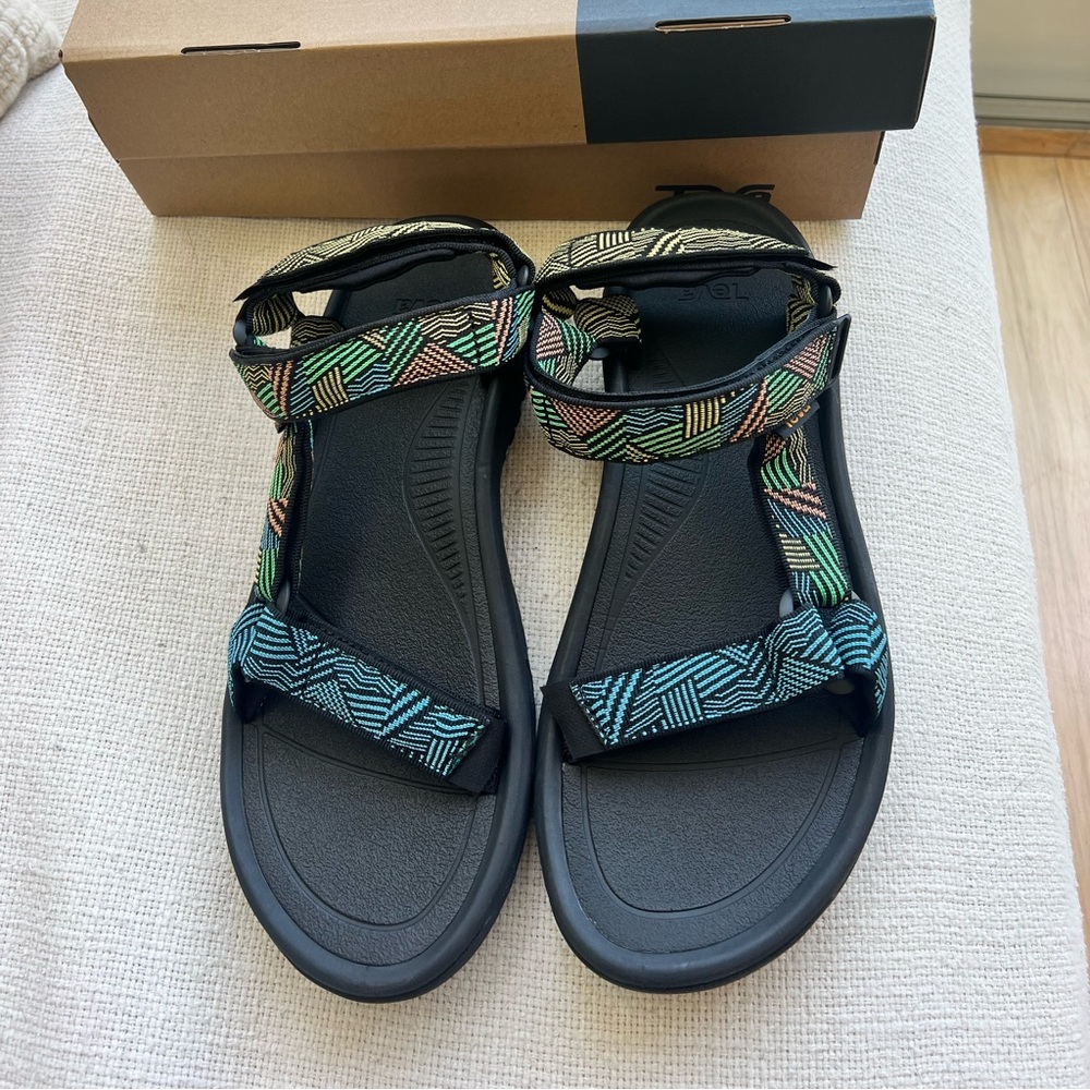 Brand New Men’s Teva Hurricane XLT2 Sandal